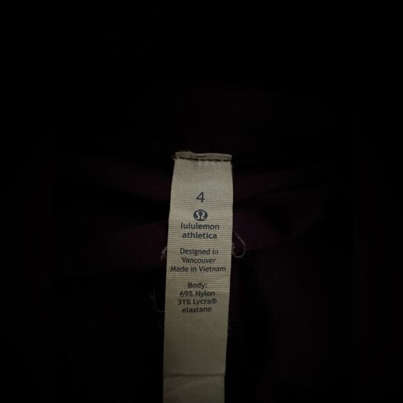 lululemon Tight Stuff Deep Zinfandel reflective scalloped hem leggings NWOT 4 - Picture 2 of 10